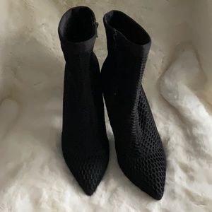 Black high heels boots Steve Madden